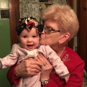 Meet your Posher, Sandra sam